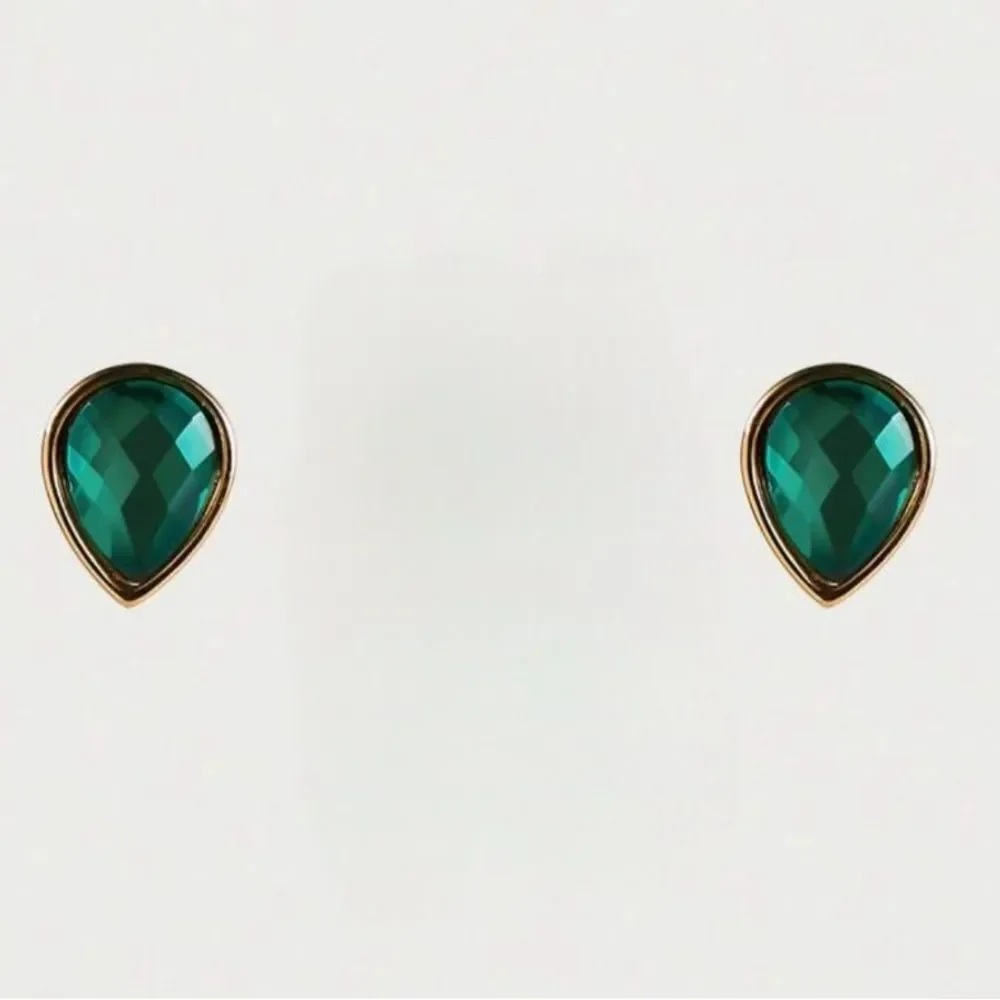 Teardrop Earrings Q822